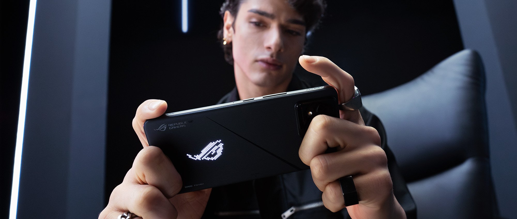 ROG Phone 8 Pro