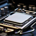 En processor monterad på ett moderkort
