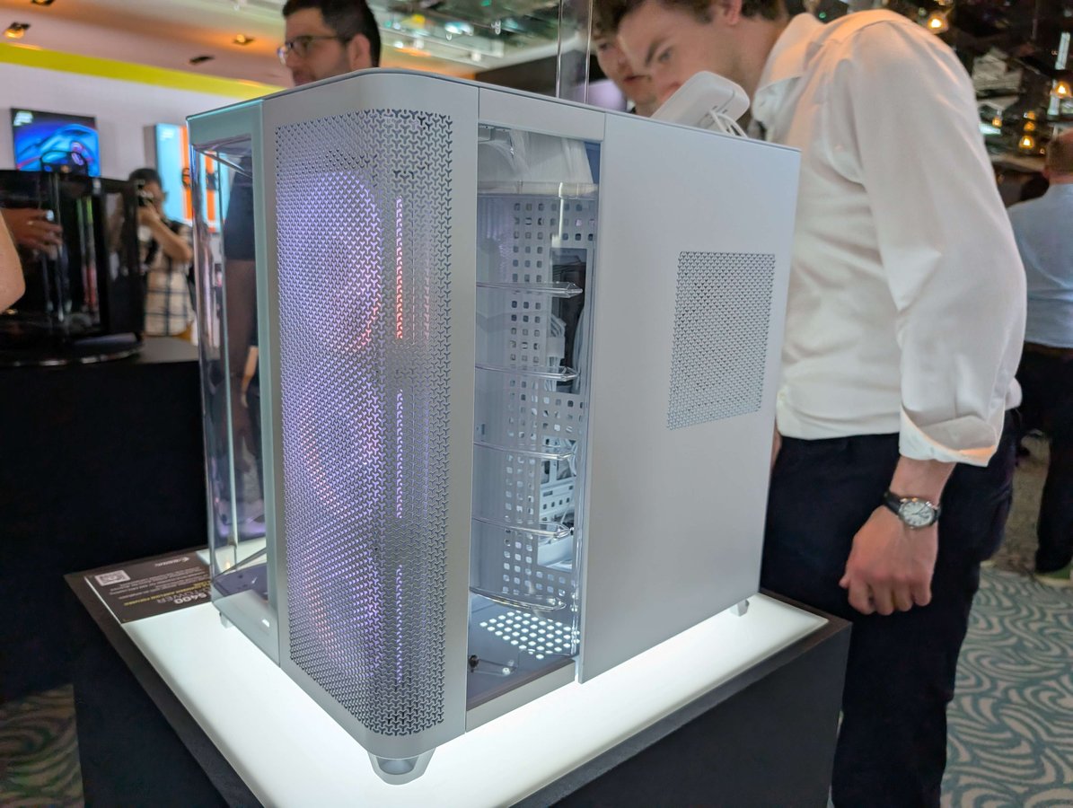 Corsair Air 5400 - framsida och baksida