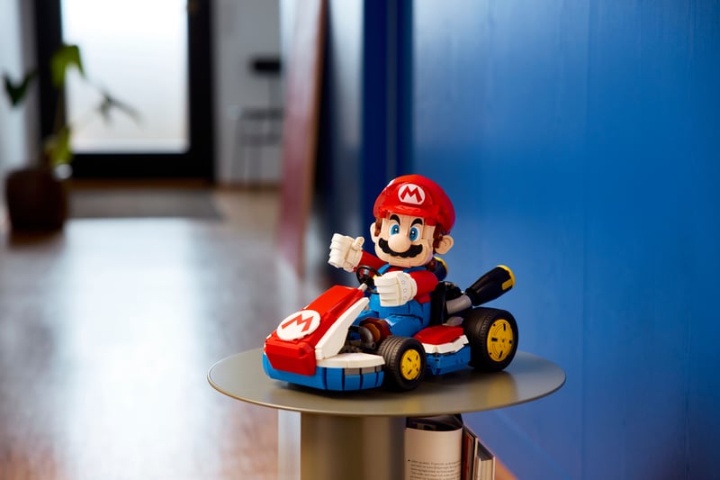 LEGO Mario Kart: Mario & Standard Kart 