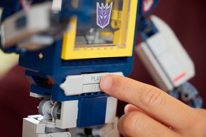 LEGO Soundwave