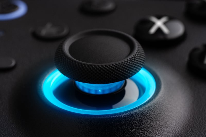 närbild på joysticks