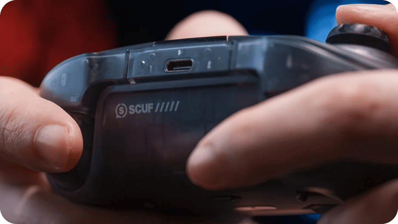 SCUF handkontroll baksidan