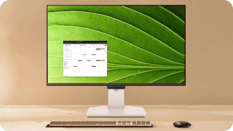 BenQ skärm med tangentbord och mus