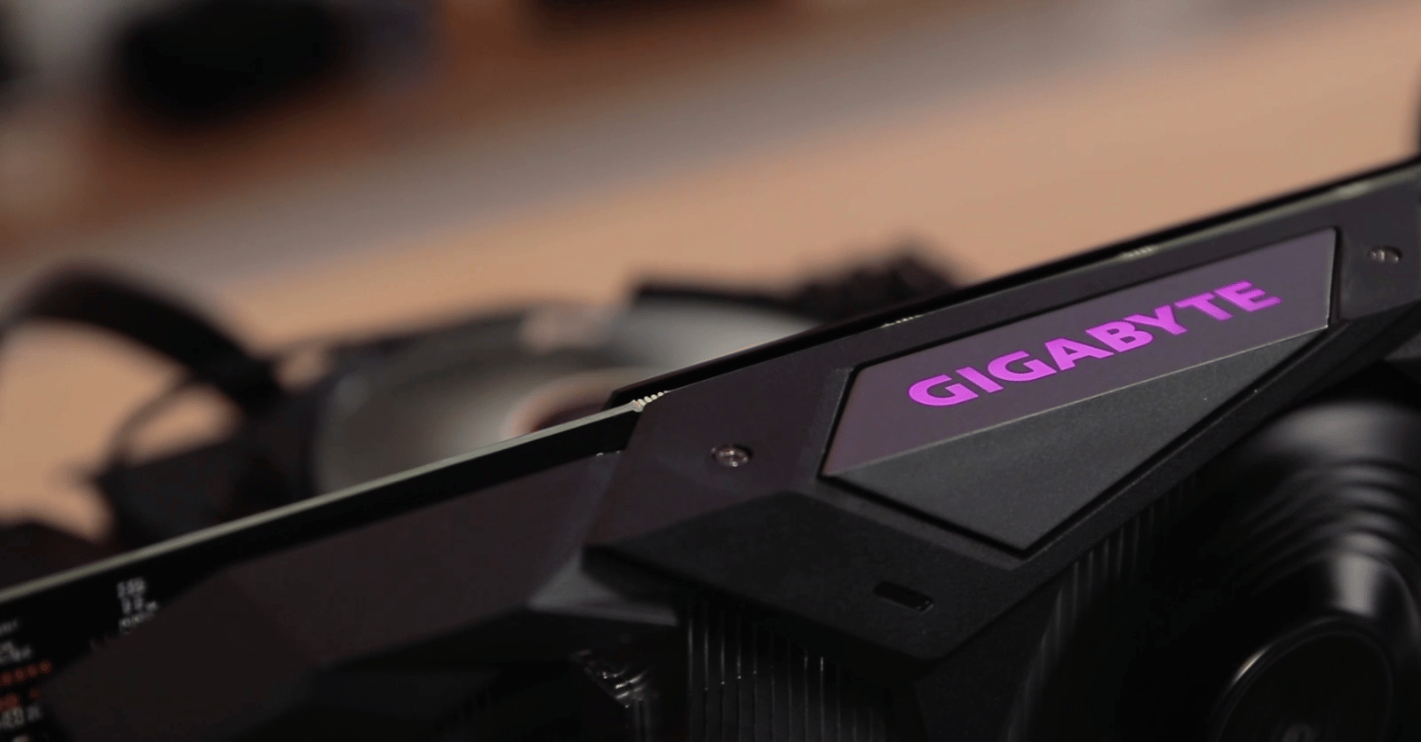 Video: Gigabyte RTX 2060
