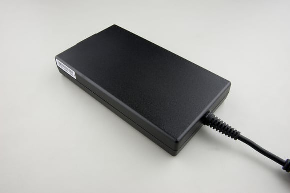 Aorus laddare 200W X5