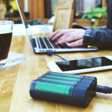 GP Recyko Batteriladdare Charge Anyway Svart