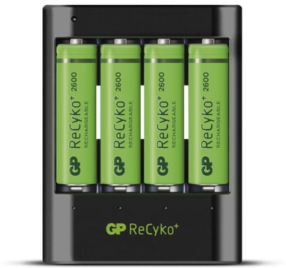 GP ReCyko Batteriladdare 4x 2600 mAh AA på köpet Svart
