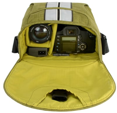 Crumpler Messenger Boy 3000 Lt army green /Silve