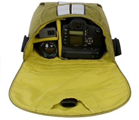Crumpler Messenger Boy 4000 Off White/ Bronze