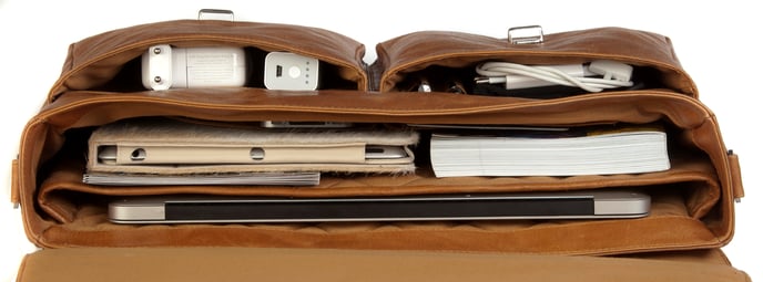 dbramante1928 16" Leather Pocket Briefcase Golden