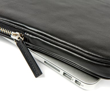 dbramante1928 13" Leather Case Premium Black
