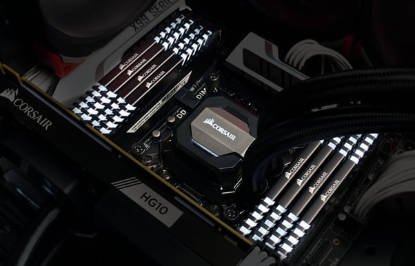 Corsair 16GB (2x8GB) DDR4 3000MHz CL15 Vengeance LED - Vit