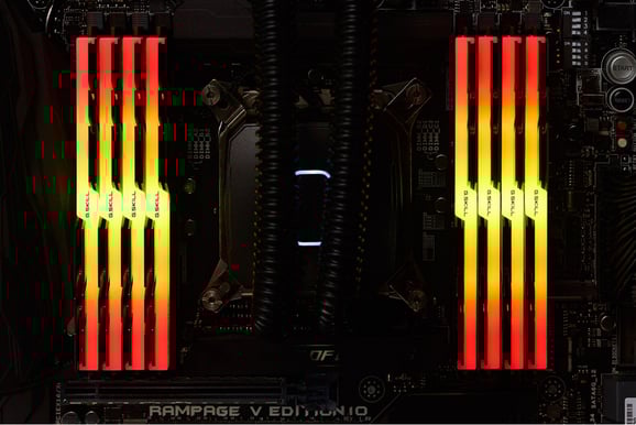 G.Skill 128GB (8x16GB) DDR4 3000MHz CL14 Trident Z RGB