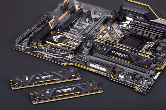 Ballistix 16GB (2x8GB) DDR4 3200MHz CL16 Sport AT