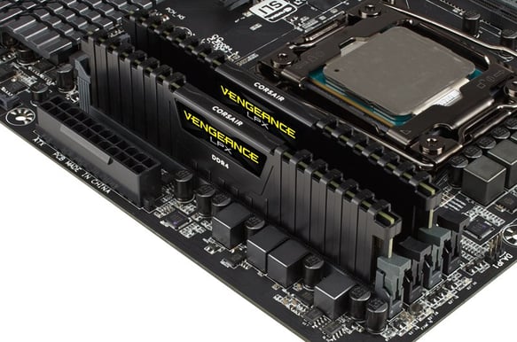 Corsair 16GB (2x8GB) DDR4 3600MHz CL20 Vengeance LPX Svart