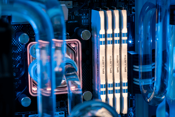 Ballistix 16GB (2x8GB) DDR4 3000MHz CL15 Svart RGB