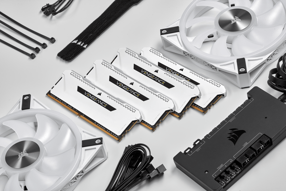 Corsair 32GB (4x8GB) DDR4 3200MHz CL16 Vengeance RGB PRO SL Vit
