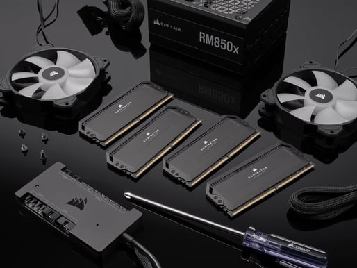 Corsair 32GB (2x16GB) DDR5 6200MHz CL36 Dominator Platinum RGB Svart