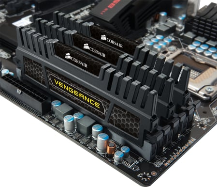 Corsair 16GB (2x8GB) CL9 1600MHz VENGEANCE SVART