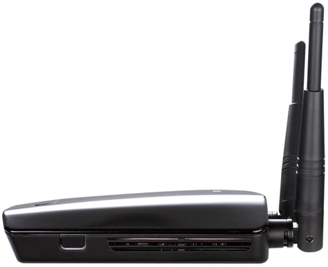 D-Link DIR-815 Wireless N Quadband Router