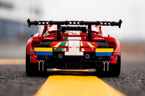 LEGO Technic Ferrari 488 GTE “AF Corse #51” 42125