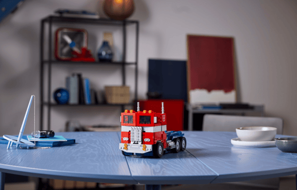 LEGO Icons Optimus Prime 10302
