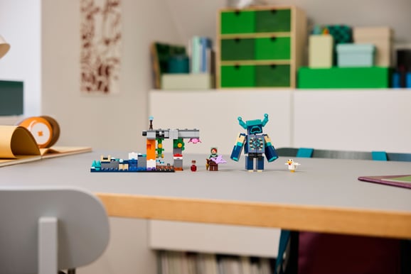LEGO Minecraft Mötet med väktaren 21274