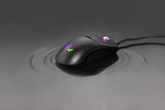 Ducky Feather Gaming Mouse