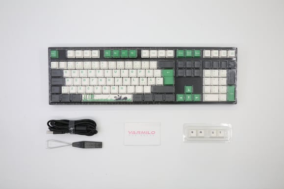Varmilo VEM109 Panda R2 V2 EC Daisy