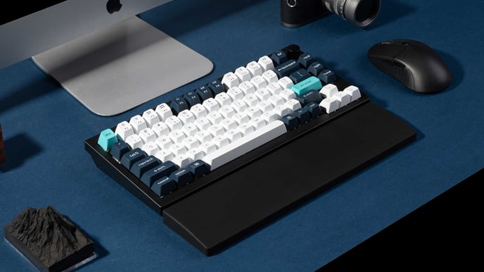 Keychron K10 Silicon Palmrest Svart