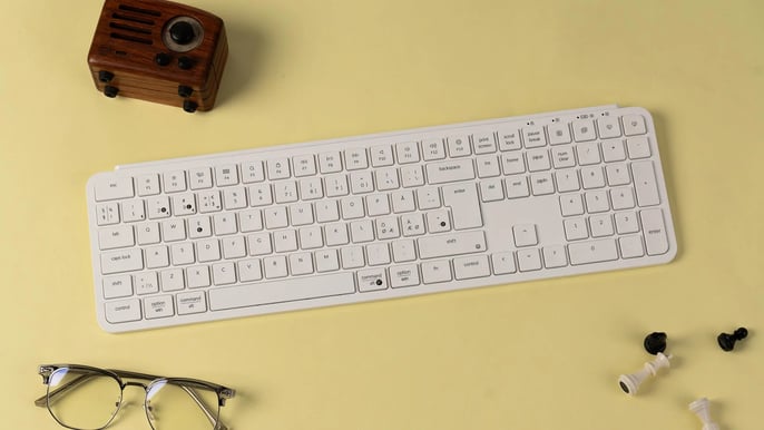 Keychron B6 Pro Ultra-Slim Trådlöst Tangentbord Vit