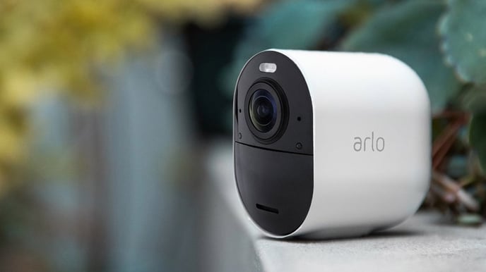 Arlo Ultra 4K UHD Startpaket (1 kamera)