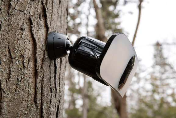 Arlo Pro 3 Floodlight Camera svart
