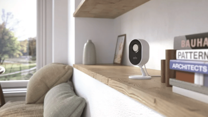Arlo Essentials Indoor Camera White