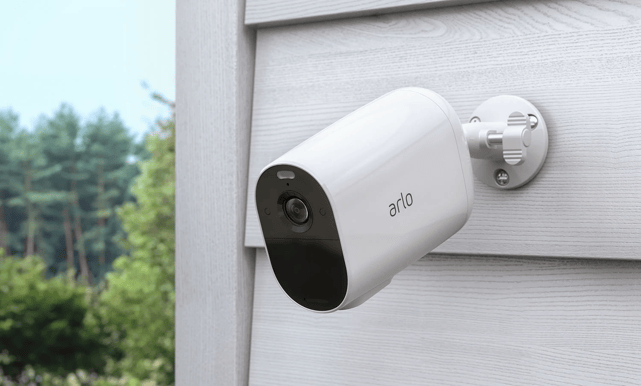 Arlo Essential XL Spotlight Camera