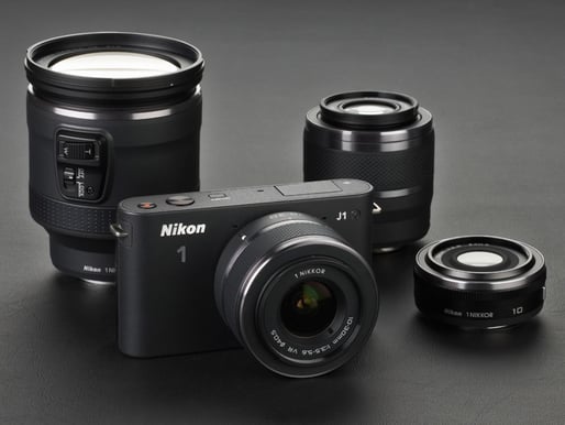 Nikon 1 J1 Black KIT 10mm