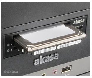 Akasa BayMaster Cardreader 3.5''