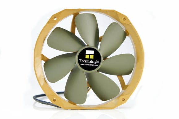 Thermalright TY 141, 140mm fläkt, PWM 900-1300