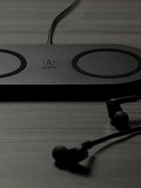 Belkin Trådlös 2-i-1-laddare 10 W Svart