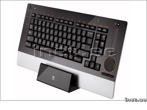 Logitech diNovo Edge, Bluetooth