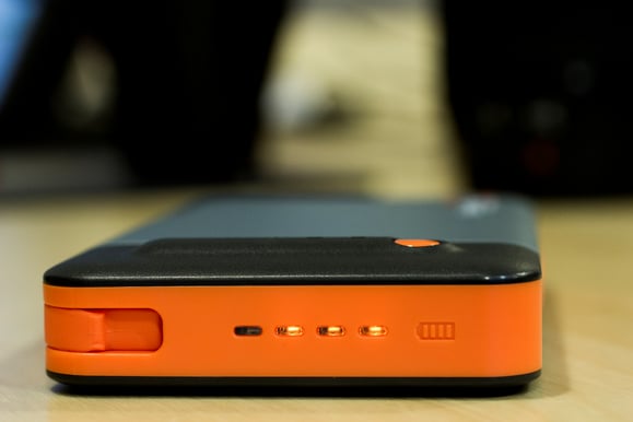 Enerplex Jumpr Stack 6 microUSB/Lightning 6200mAh