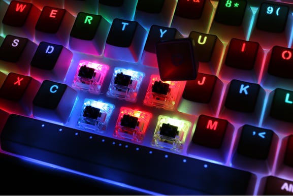 Ducky Shine5 RGB MX Red