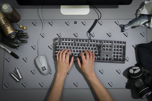 Mionix Deskpad Shark Fin