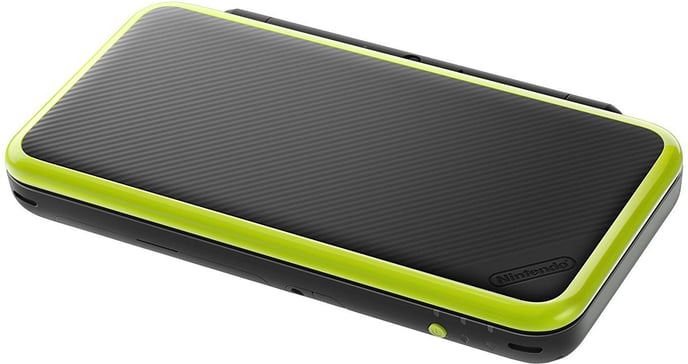 Nintendo New 2DS XL - Svart/Limegrön + Mario Kart 7