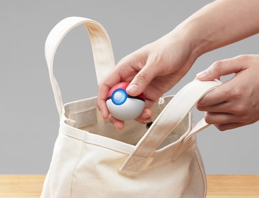 Nintendo Poké Ball Plus