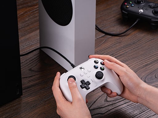 8bitdo Ultimate Pad Svart - Xbox & PC Hall effect