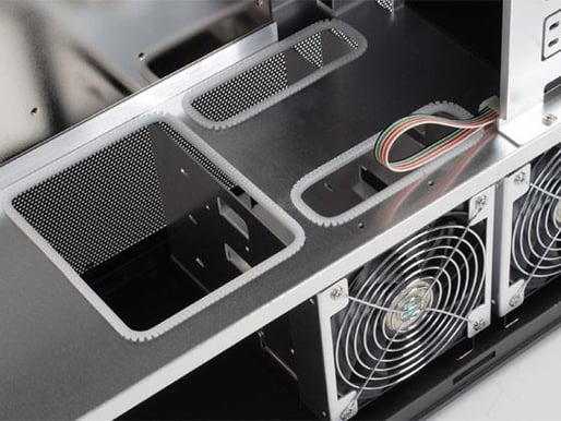 SilverStone Temjin TJ07B Svart