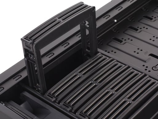 Silverstone Raven RV02B-EW, Fönster, Svart