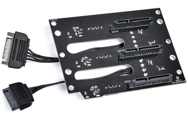 Lian Li Lancool II Hot-Swap bakpanel